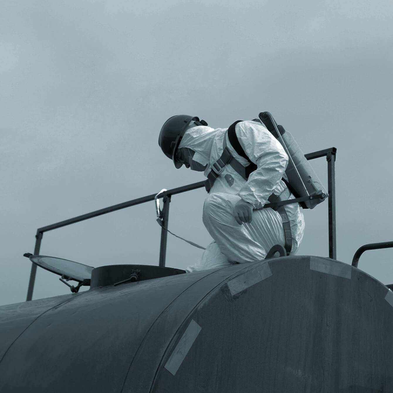 Water storage tank